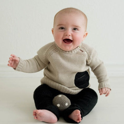 Sweater w/ Rounded Pocket
